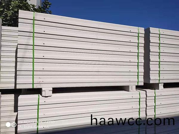 ALC石(shi)英(ying)砂自(zi)保(bao)溫闆材